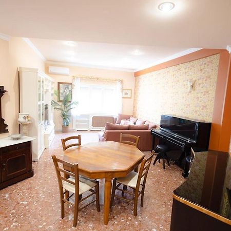 La Casa Di Daniela Lägenhet Lido di Ostia Exteriör bild