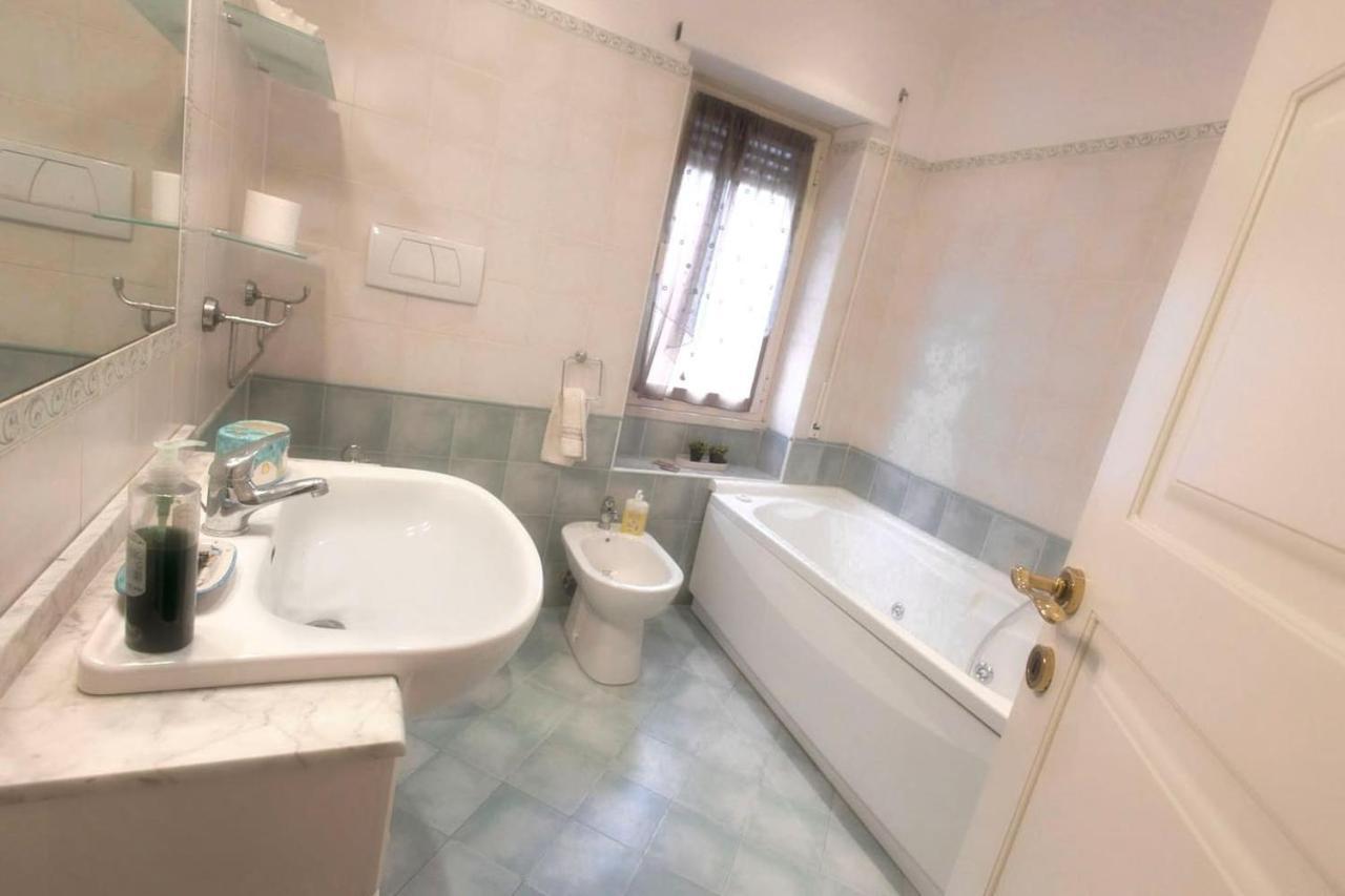 La Casa Di Daniela Lägenhet Lido di Ostia Exteriör bild